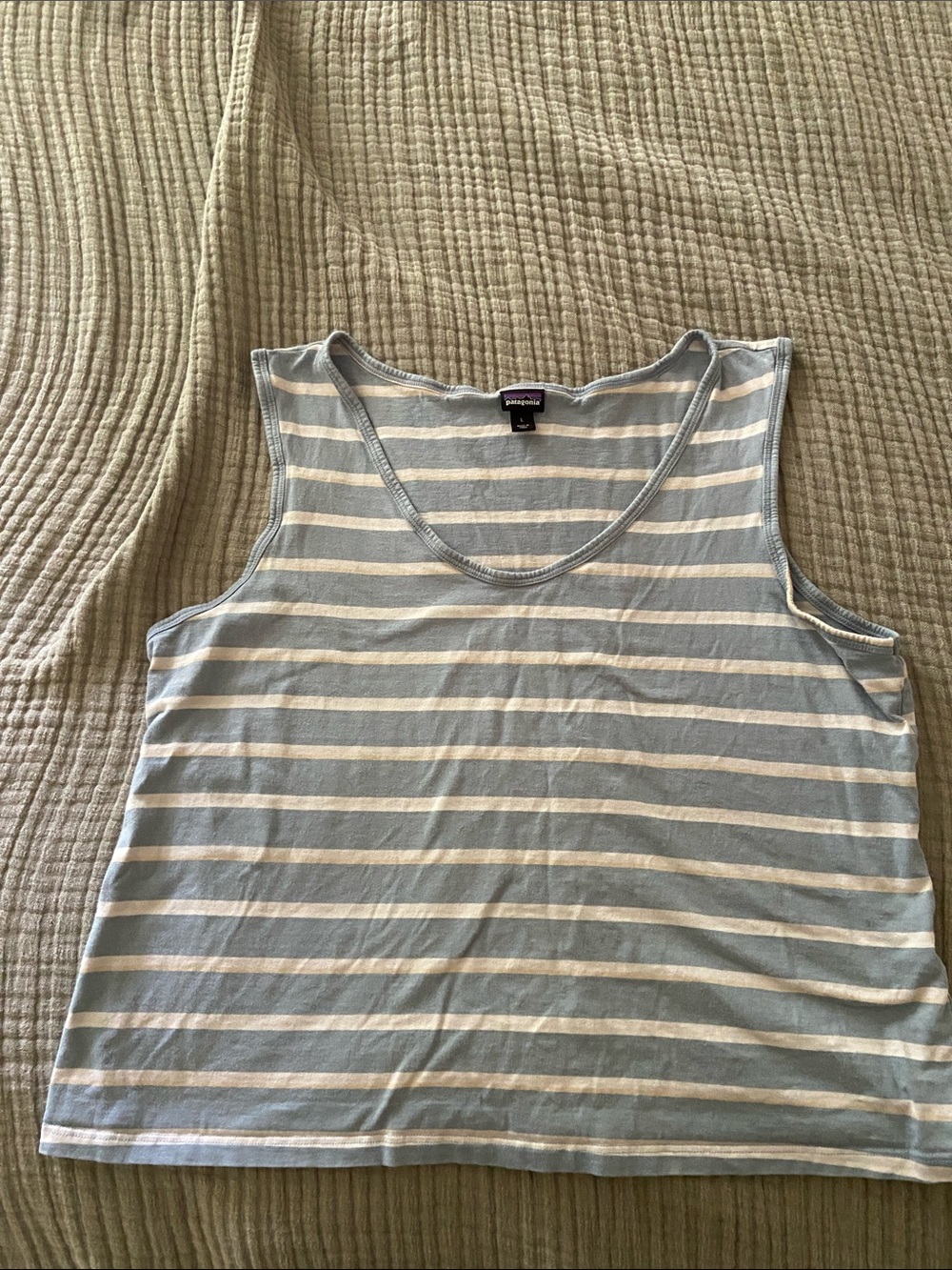 Patagonia Women’s Large LOT 4 striped tank tops - Picture 6 of 7
